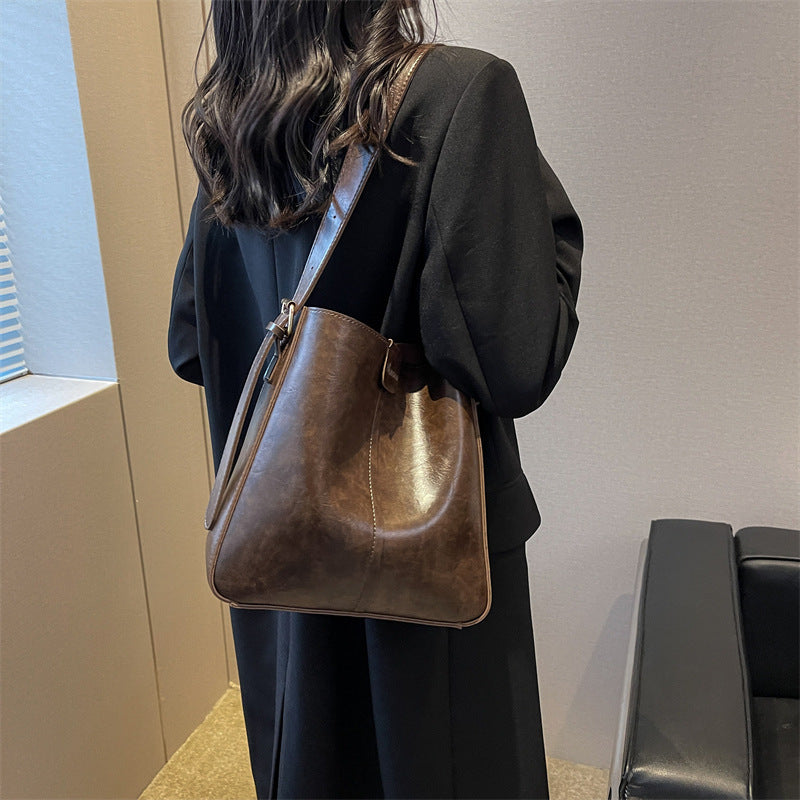 Stylische Crossbody Tasche im Bucket-Design