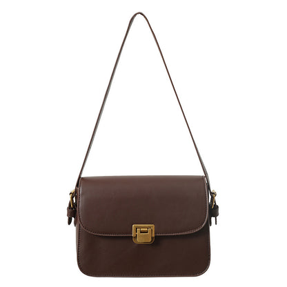 Urbaner Chic: Kleine Schultertasche