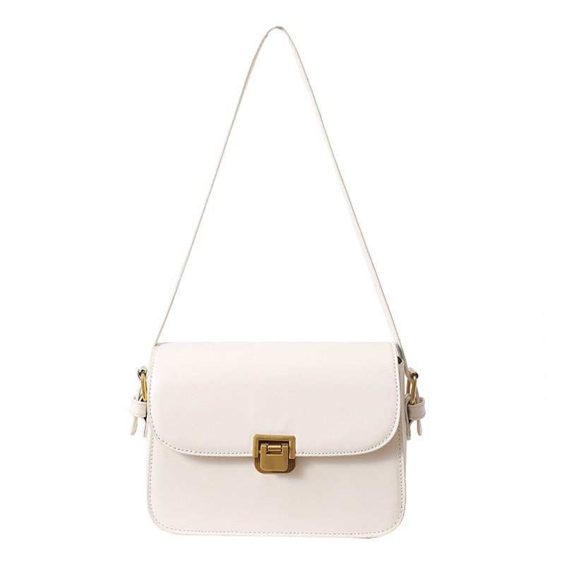 Urbaner Chic: Kleine Schultertasche